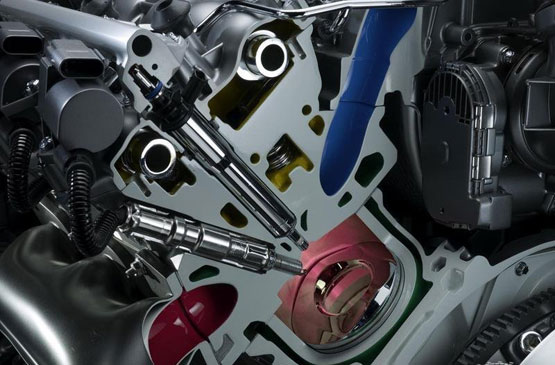 Mercedes-Benz BlueTEC engine cutaway